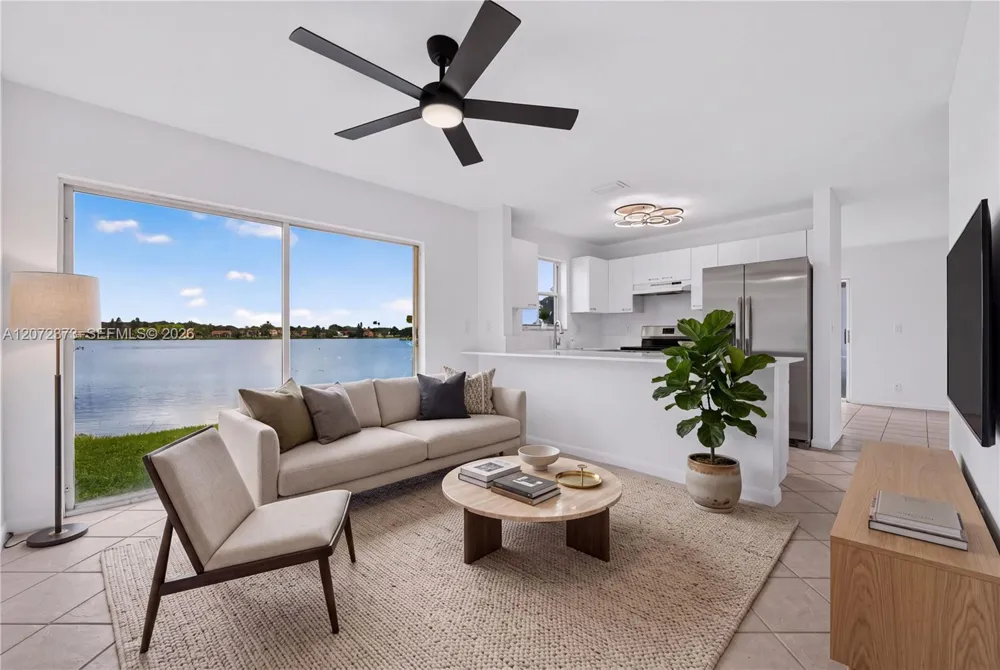 6733 Bayfront Dr Margate, FL 33063