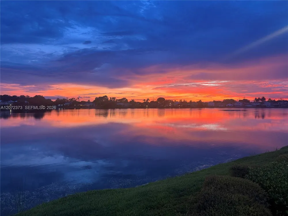 6733 Bayfront Dr Margate, FL 33063