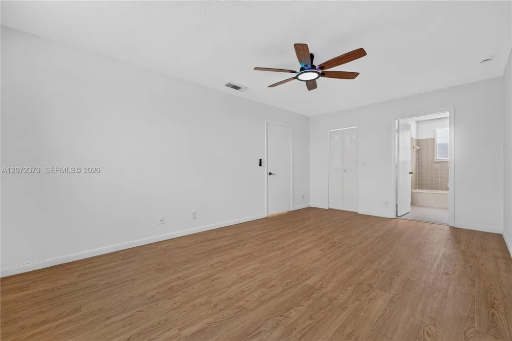 6733 Bayfront Dr Margate, FL 33063