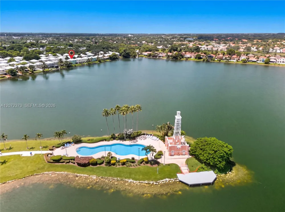 6733 Bayfront Dr Margate, FL 33063