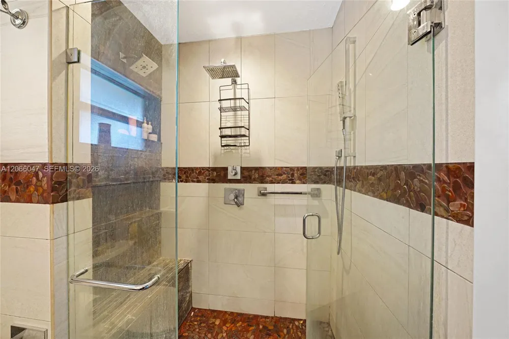 912 NE 9th Ct Pompano Beach, FL 33060