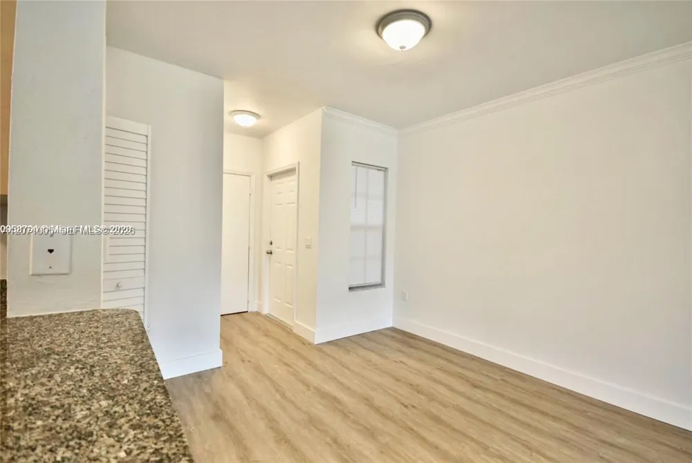 2474 Centergate Dr #103 Miramar, FL 33025