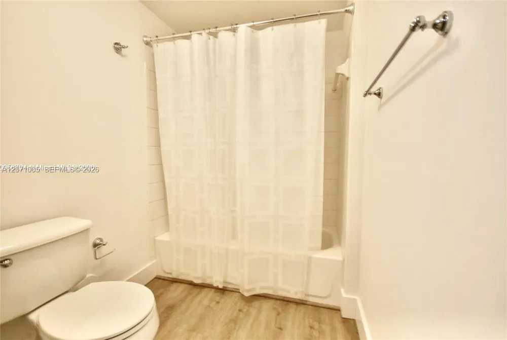 2474 Centergate Dr #103 Miramar, FL 33025