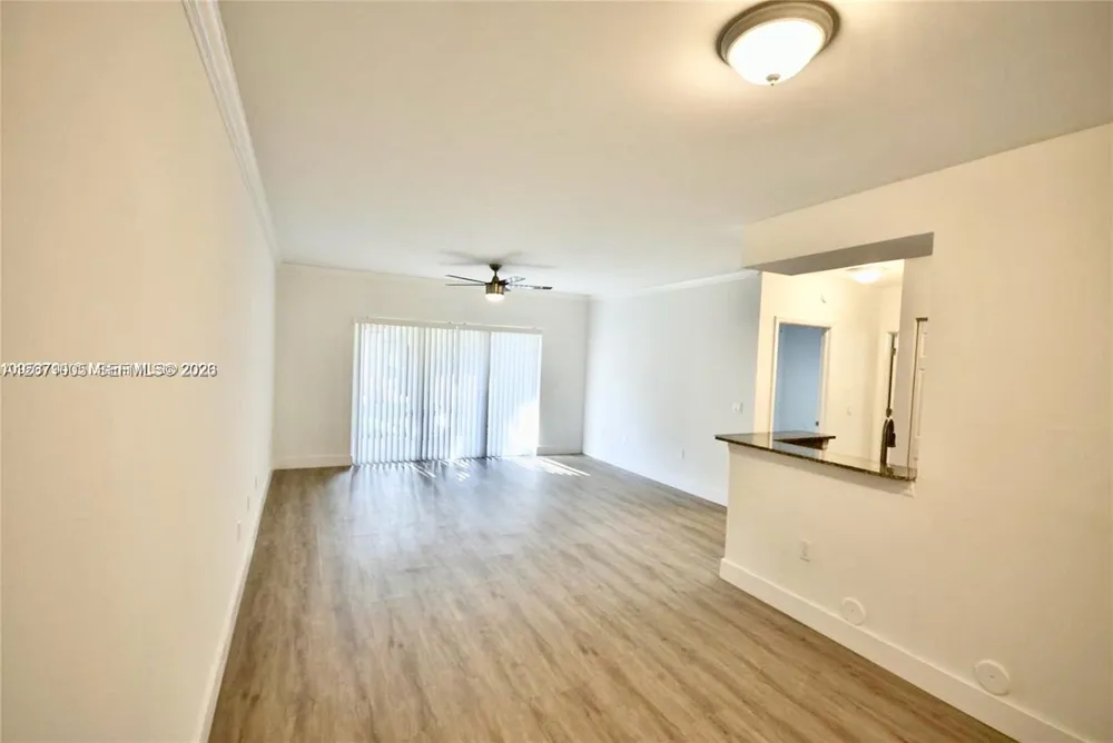 2474 Centergate Dr #103 Miramar, FL 33025