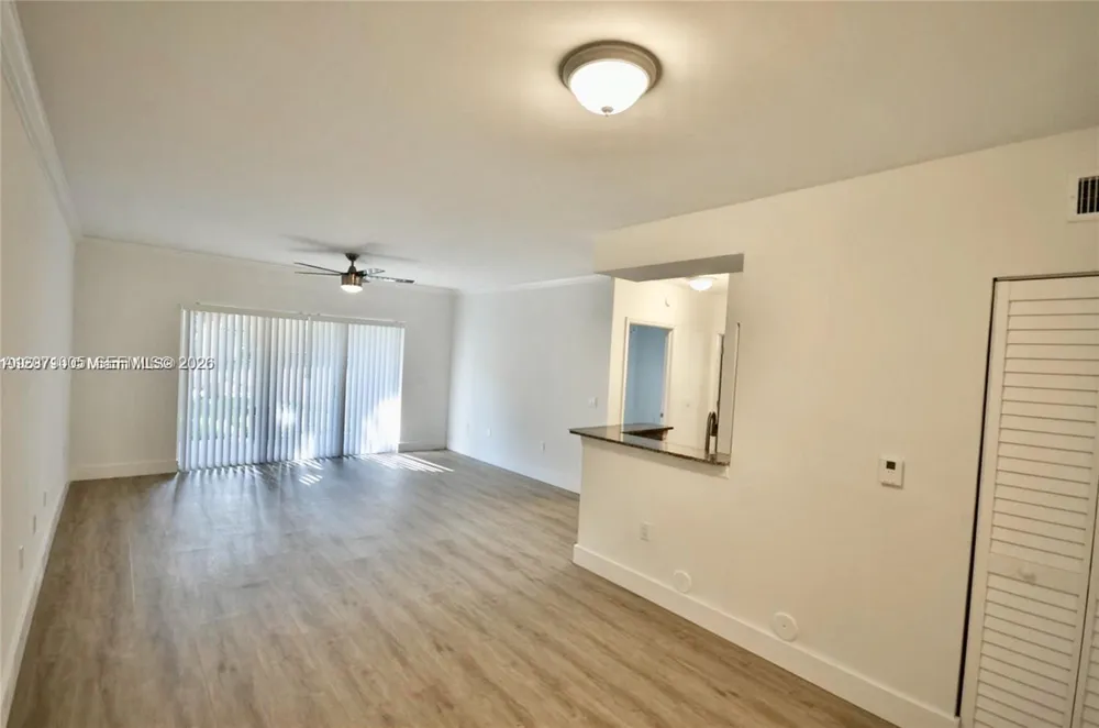 2474 Centergate Dr #103 Miramar, FL 33025