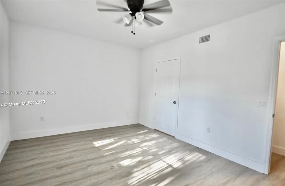 2474 Centergate Dr #103 Miramar, FL 33025