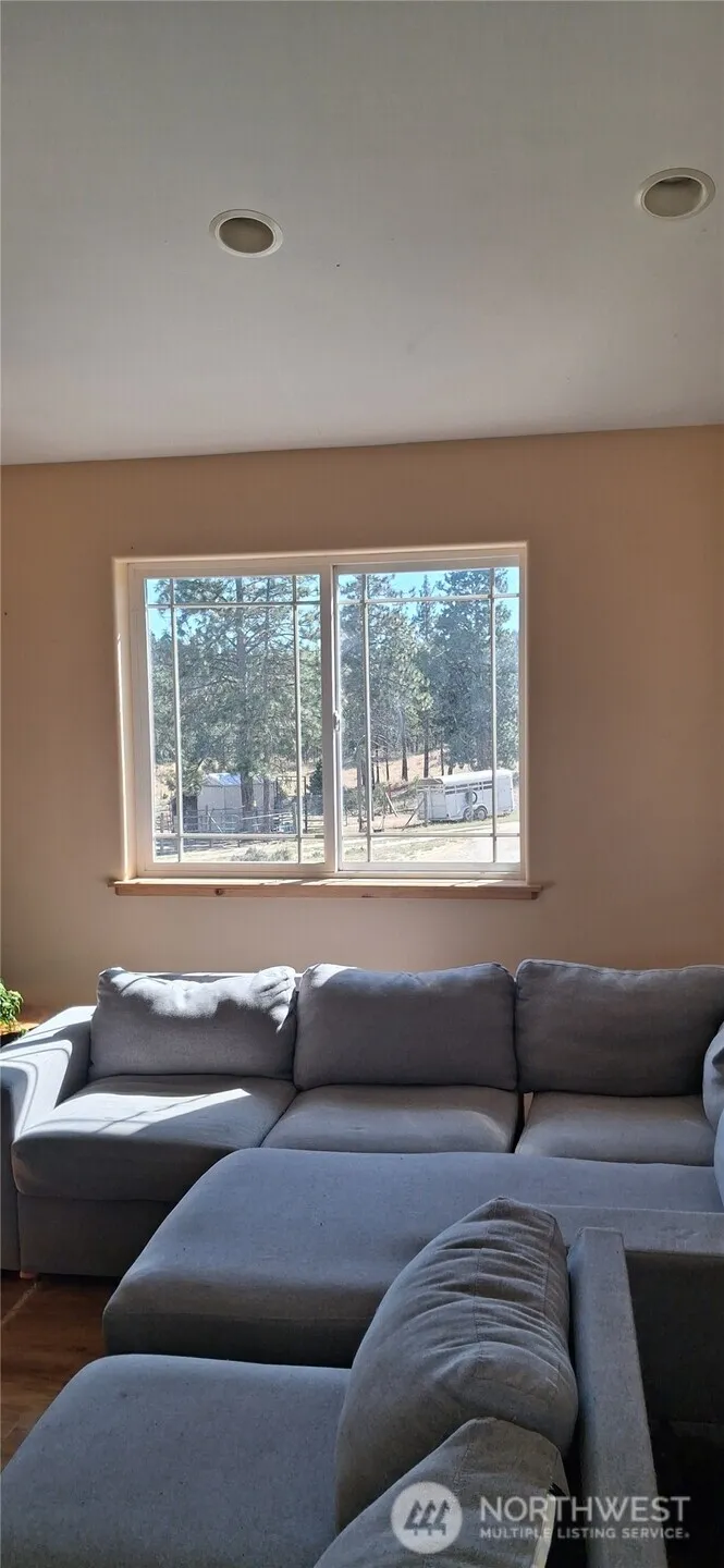649 Bill Oules Lane Chelan, WA 98816
