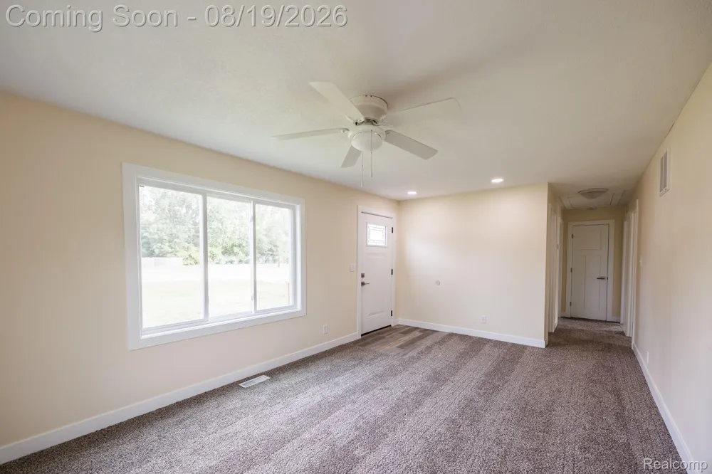 5318 E Bristol Road S Burton City, MI 48519
