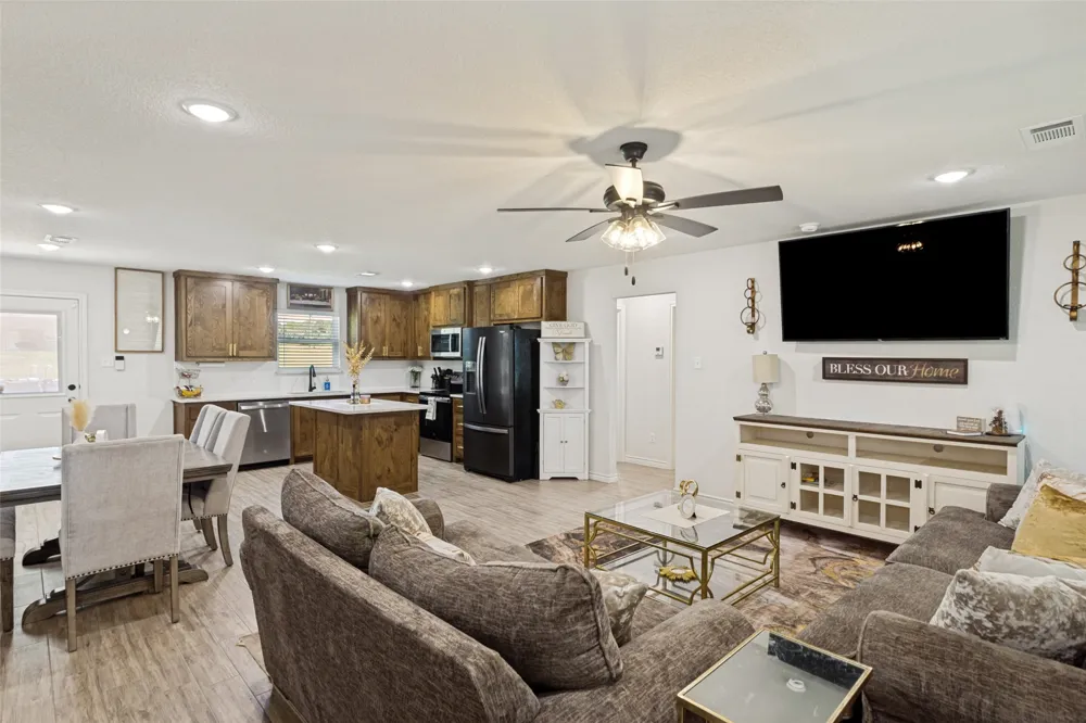 205 Altom Road Springtown, TX 76082