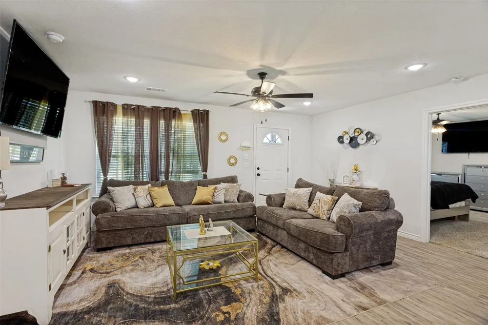 205 Altom Road Springtown, TX 76082