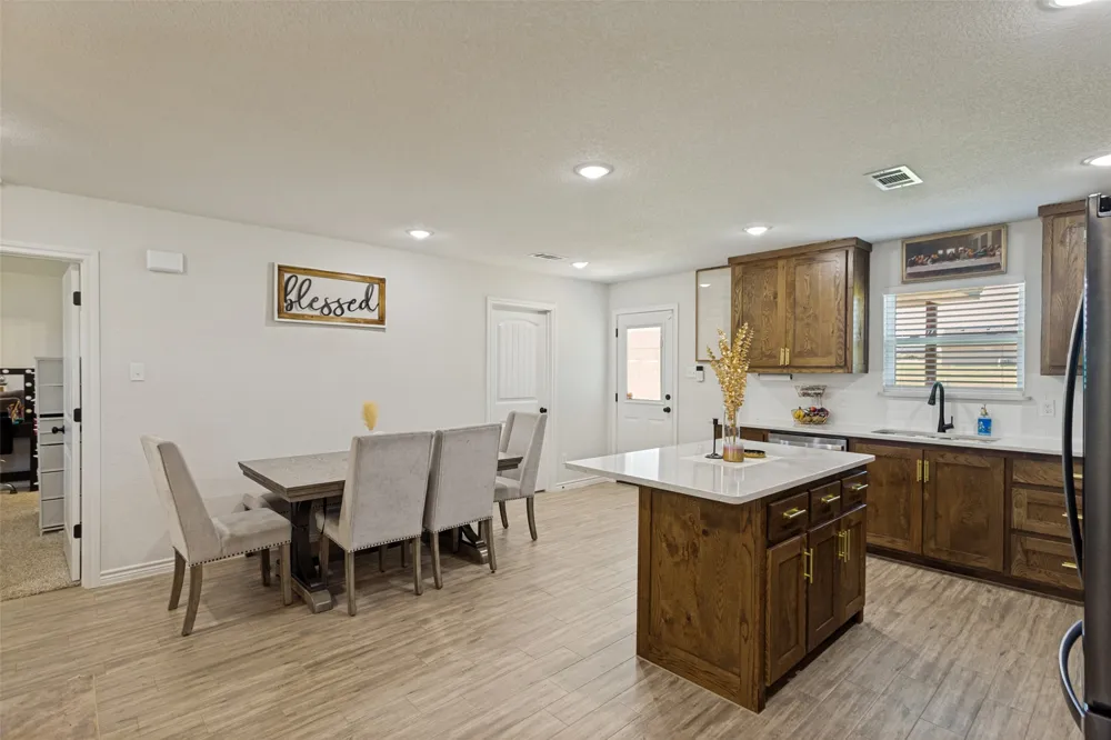 205 Altom Road Springtown, TX 76082