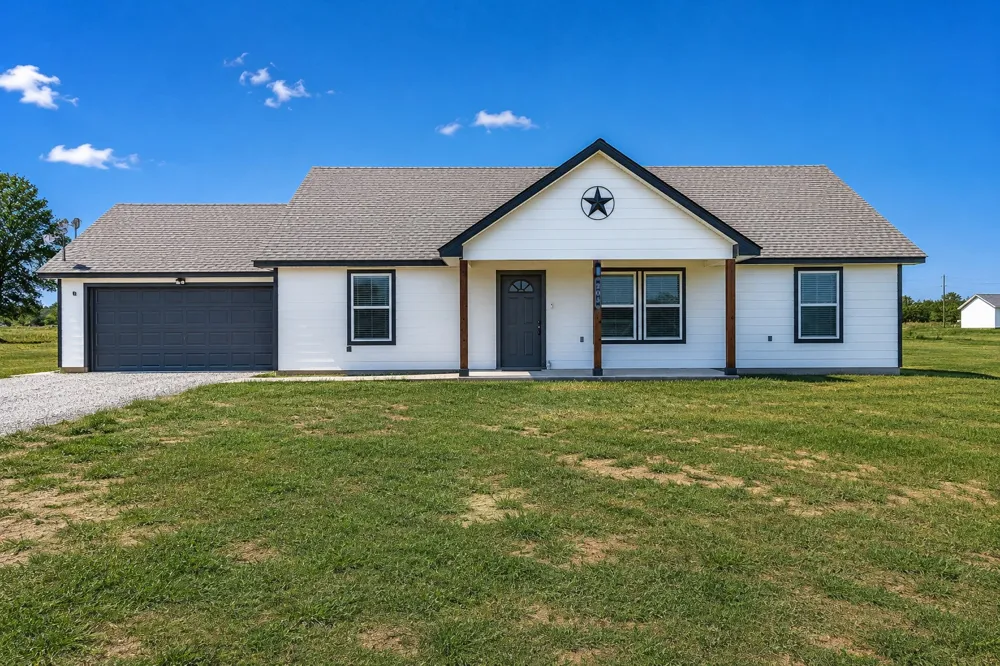 205 Altom Road Springtown, TX 76082