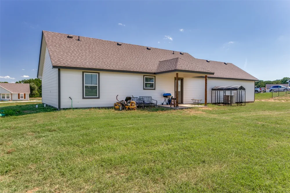 205 Altom Road Springtown, TX 76082