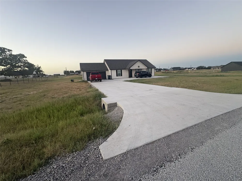 205 Altom Road Springtown, TX 76082