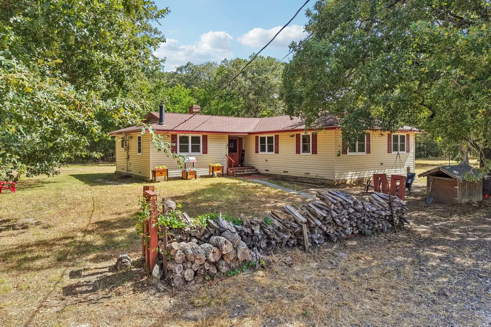 13110 County Road 4016 Kemp, TX 75143
