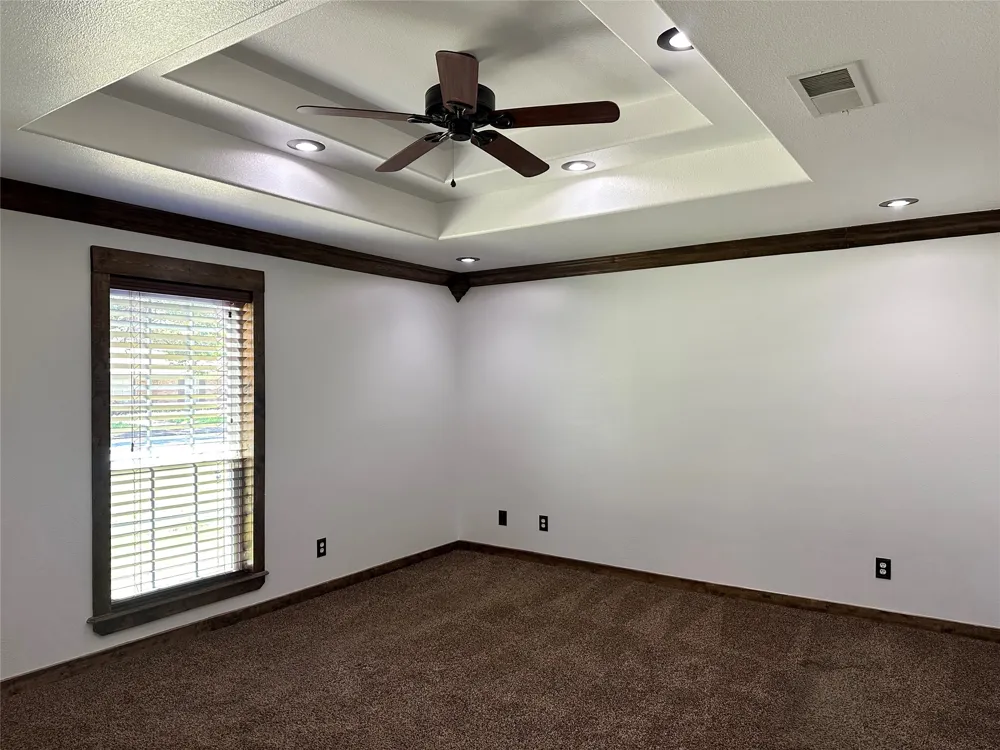 823 Madrid Drive Duncanville, TX 75116