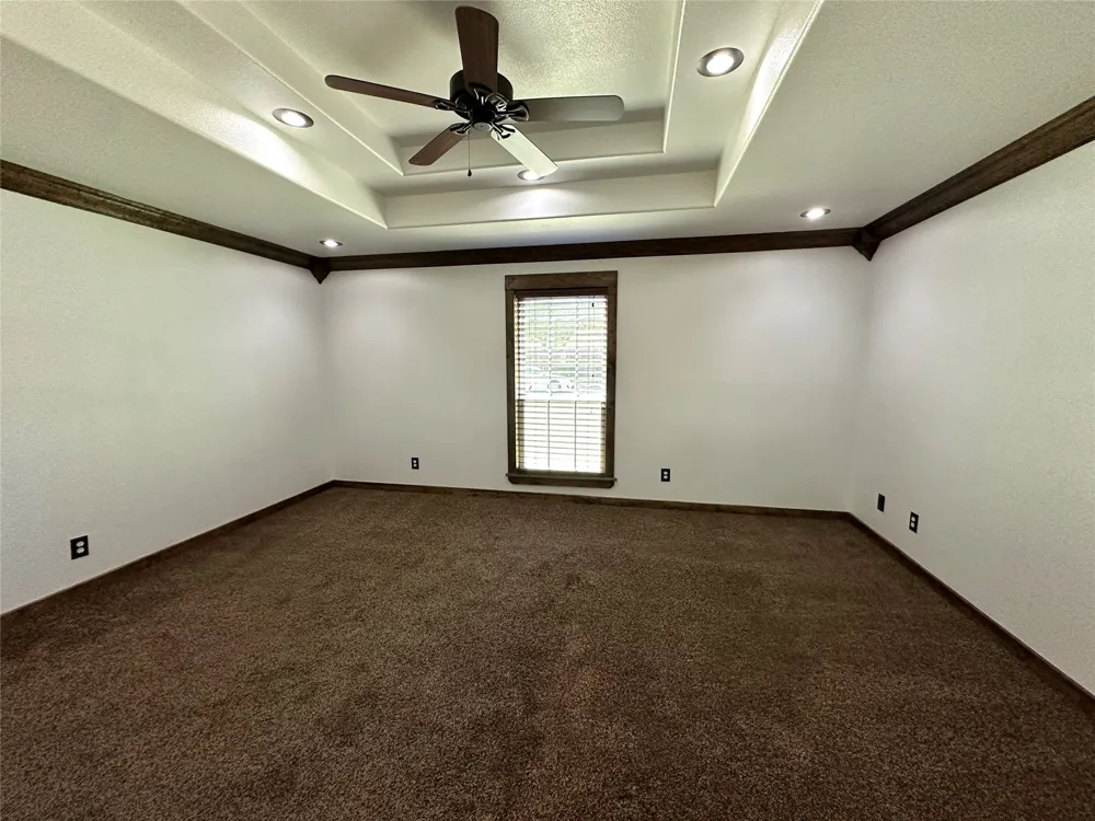 823 Madrid Drive Duncanville, TX 75116