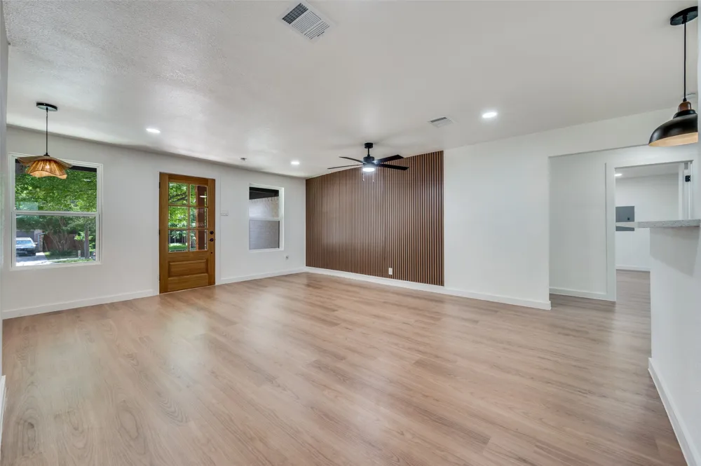 1646 Jackson Street Grand Prairie, TX 75051