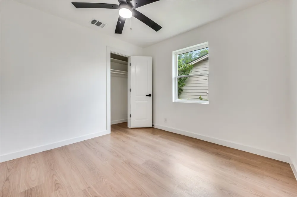 1646 Jackson Street Grand Prairie, TX 75051