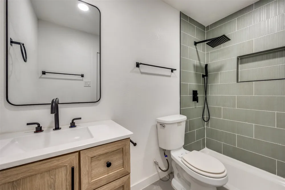 1646 Jackson Street Grand Prairie, TX 75051