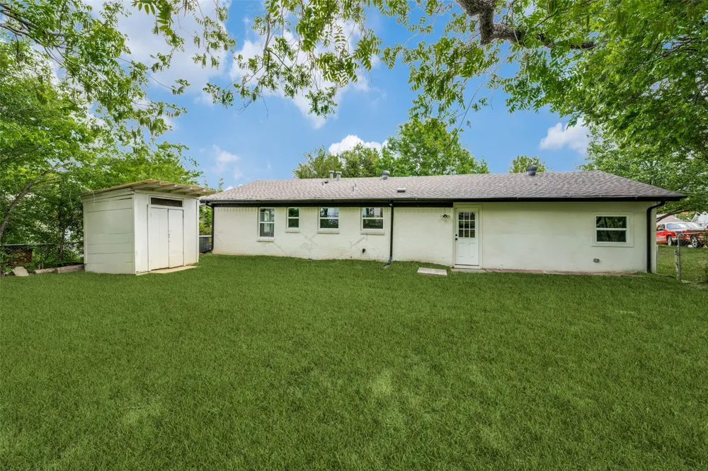 1646 Jackson Street Grand Prairie, TX 75051