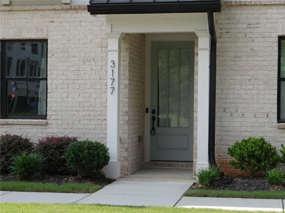 3177 Kincaid Drive Decatur, GA 30033