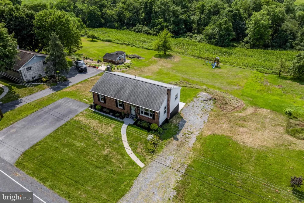 8064 COLEBROOK ROAD Palmyra, PA 17078