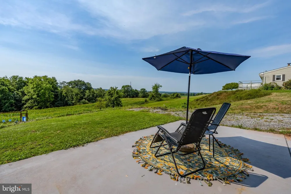 8064 COLEBROOK ROAD Palmyra, PA 17078