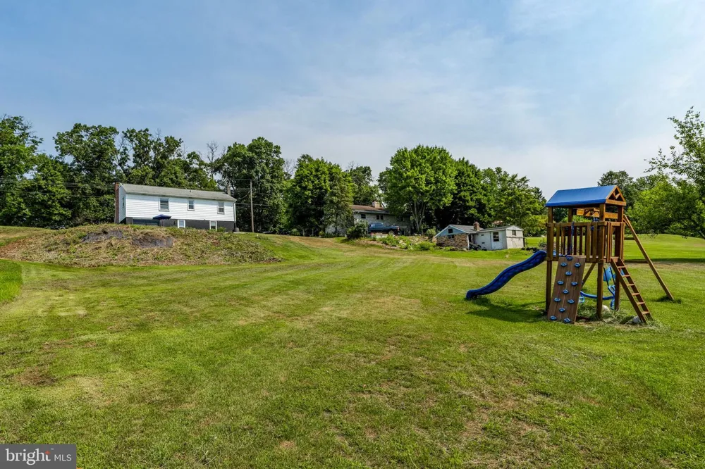 8064 COLEBROOK ROAD Palmyra, PA 17078