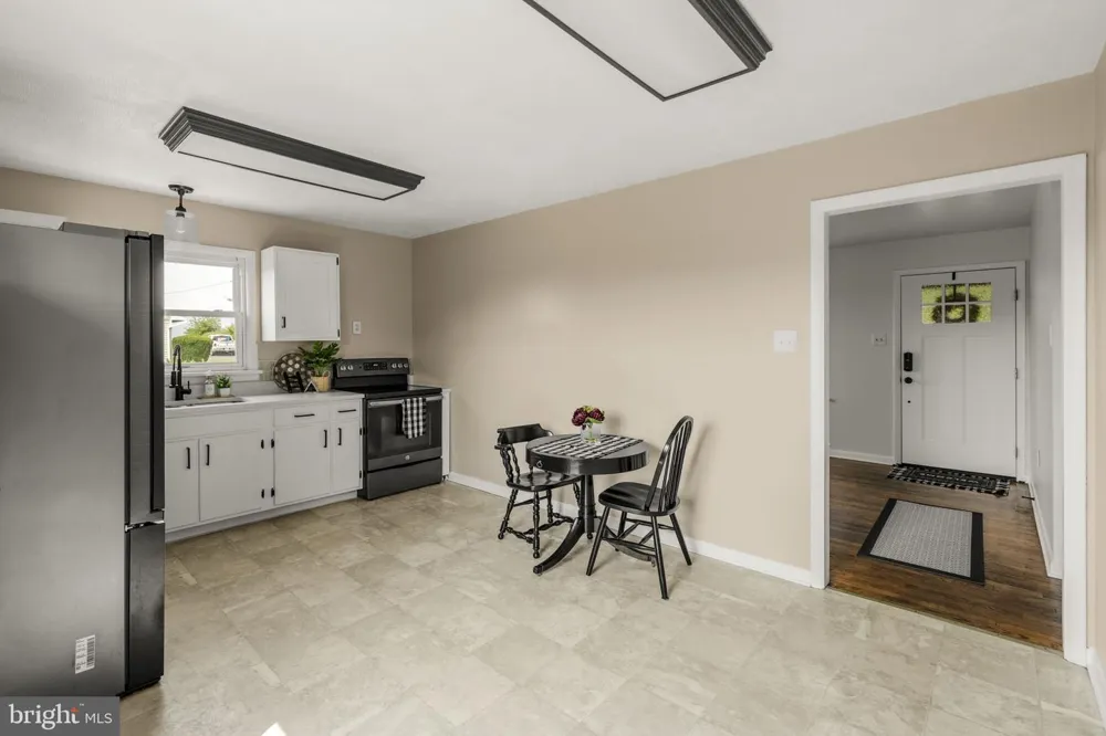 8064 COLEBROOK ROAD Palmyra, PA 17078