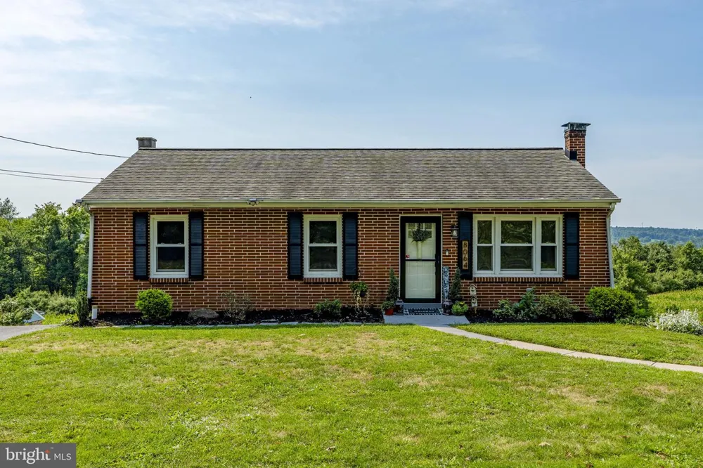 8064 COLEBROOK ROAD Palmyra, PA 17078