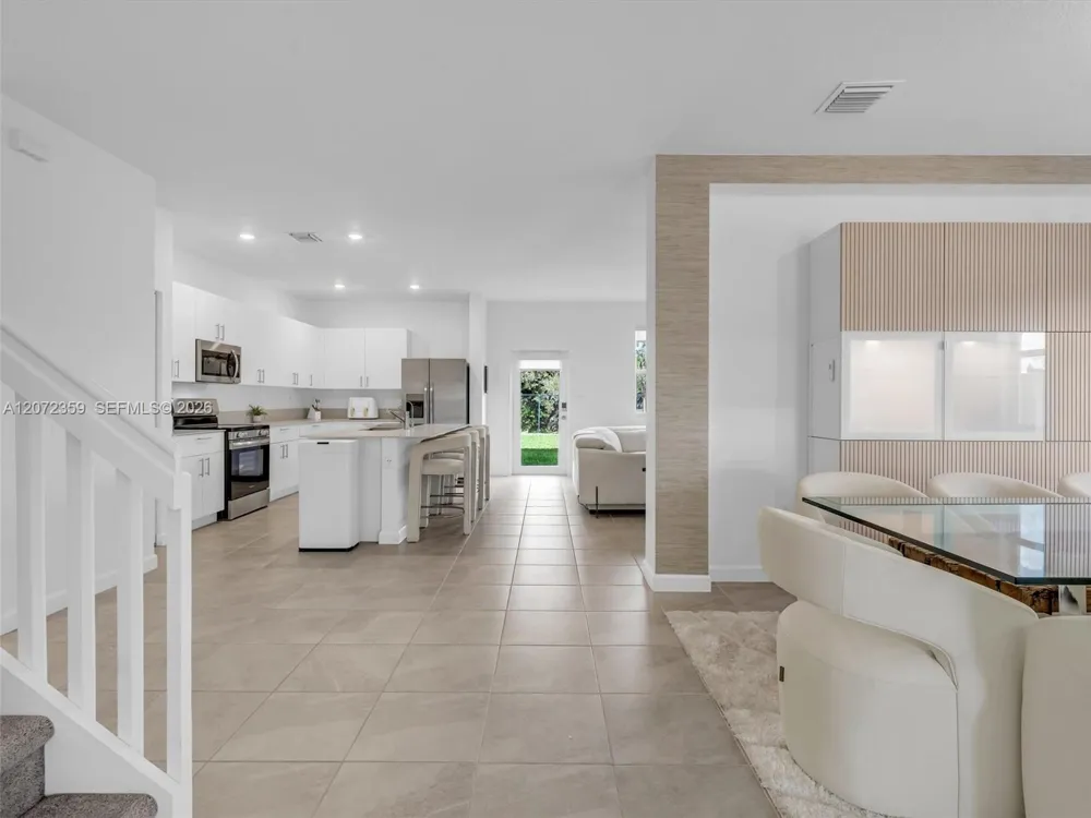 2832 SE 23rd Ave Homestead, FL 33035