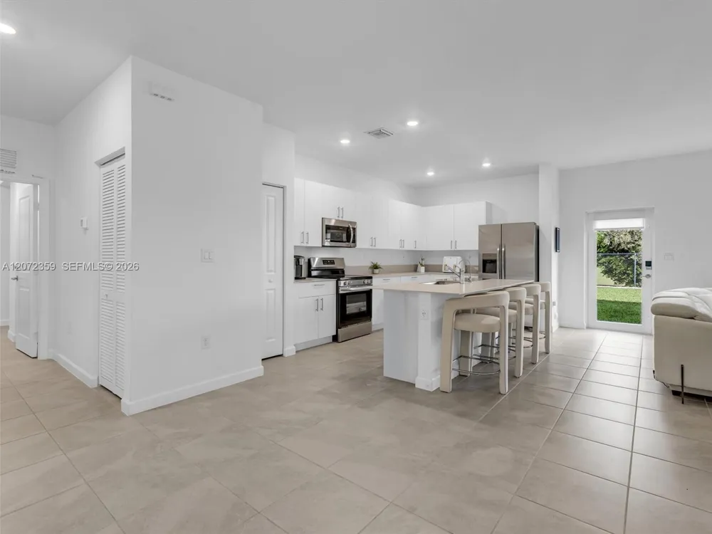2832 SE 23rd Ave Homestead, FL 33035