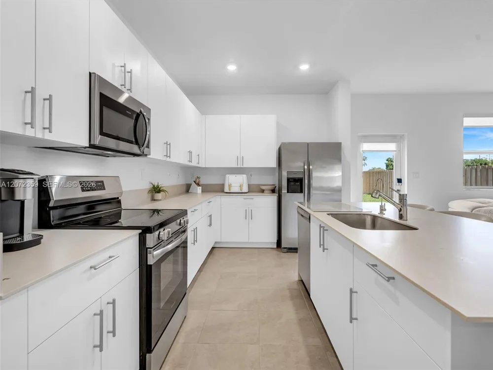 2832 SE 23rd Ave Homestead, FL 33035