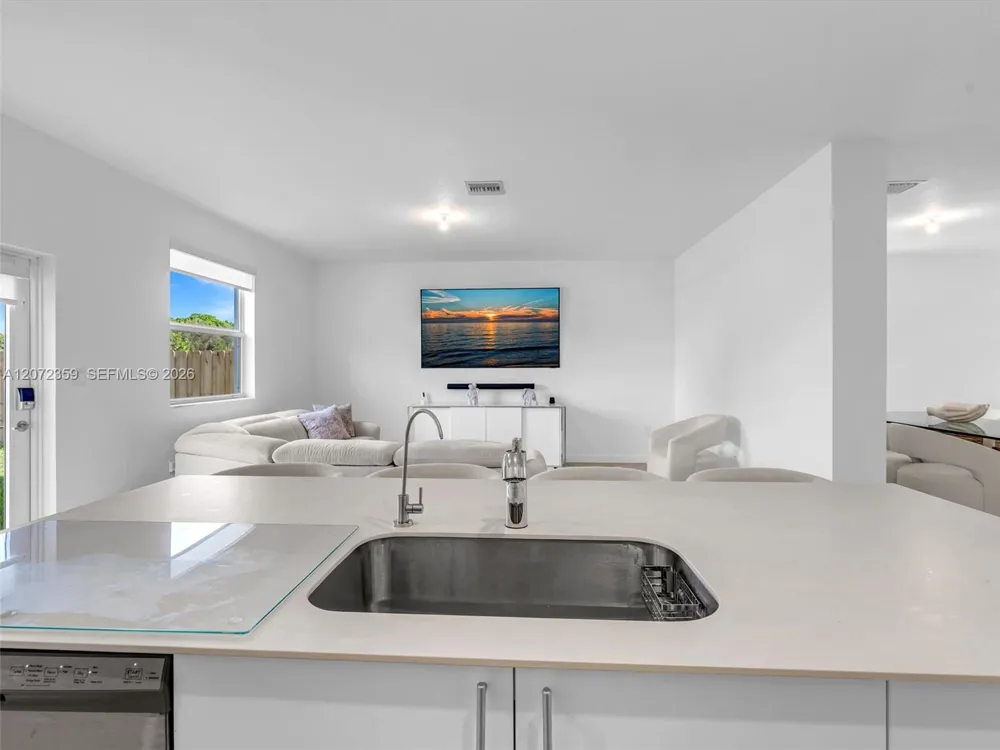 2832 SE 23rd Ave Homestead, FL 33035