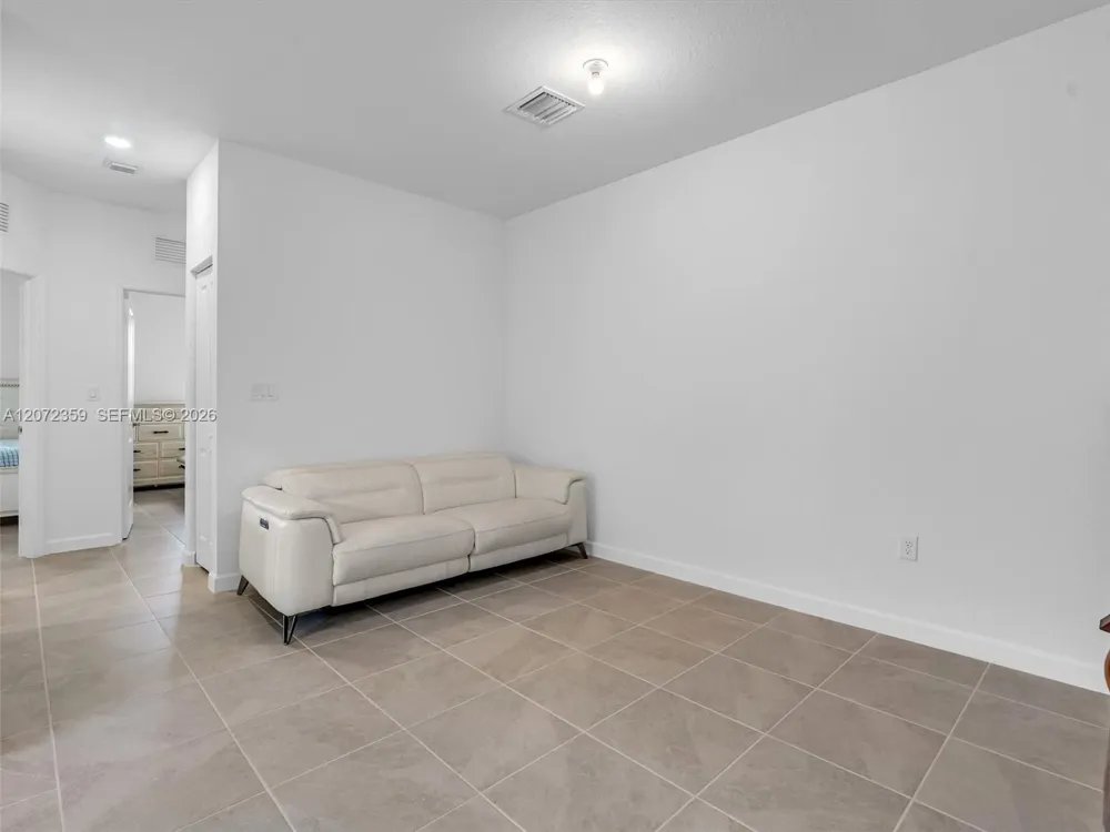 2832 SE 23rd Ave Homestead, FL 33035