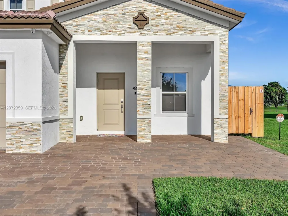 2832 SE 23rd Ave Homestead, FL 33035