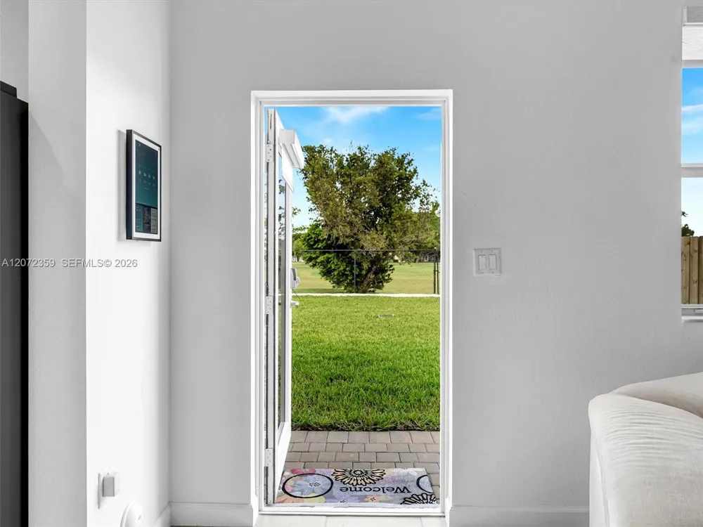 2832 SE 23rd Ave Homestead, FL 33035