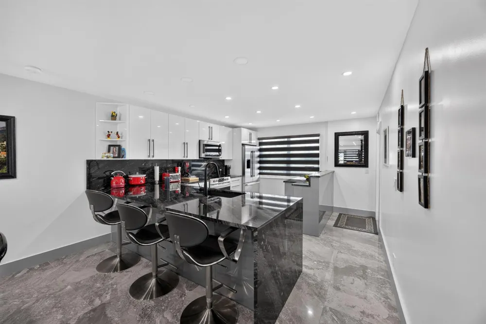 2903 VICTORIA CIRCLE #O4 Coconut Creek, FL 33066