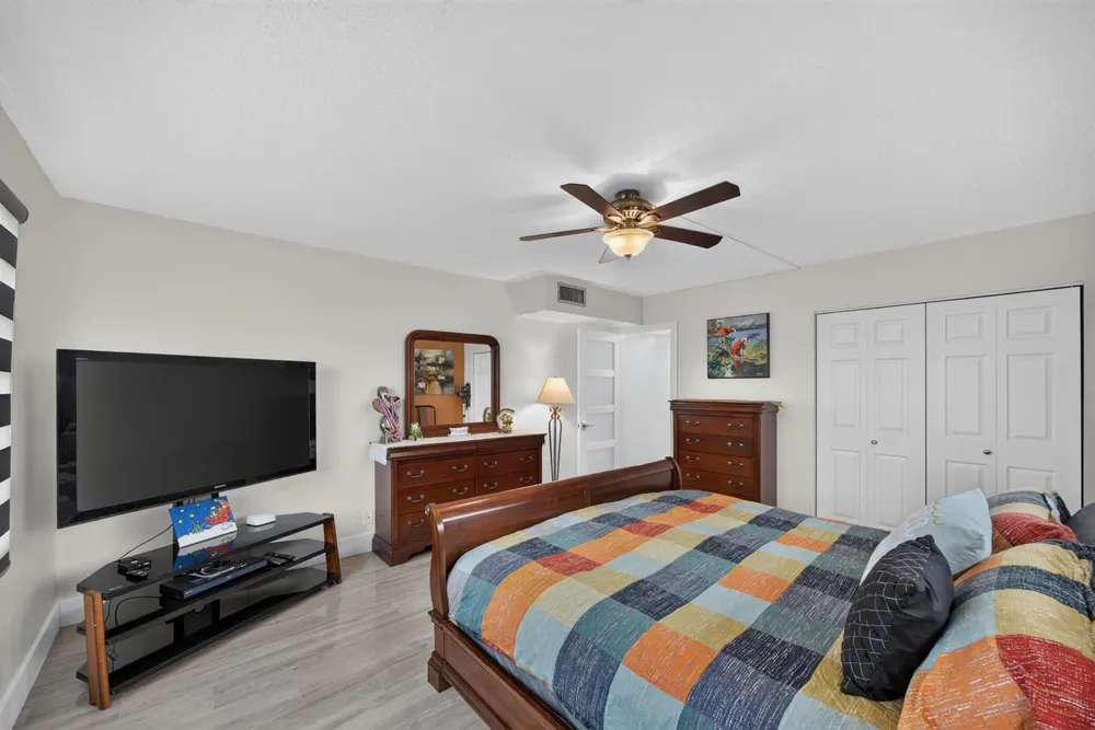 2903 VICTORIA CIRCLE #O4 Coconut Creek, FL 33066