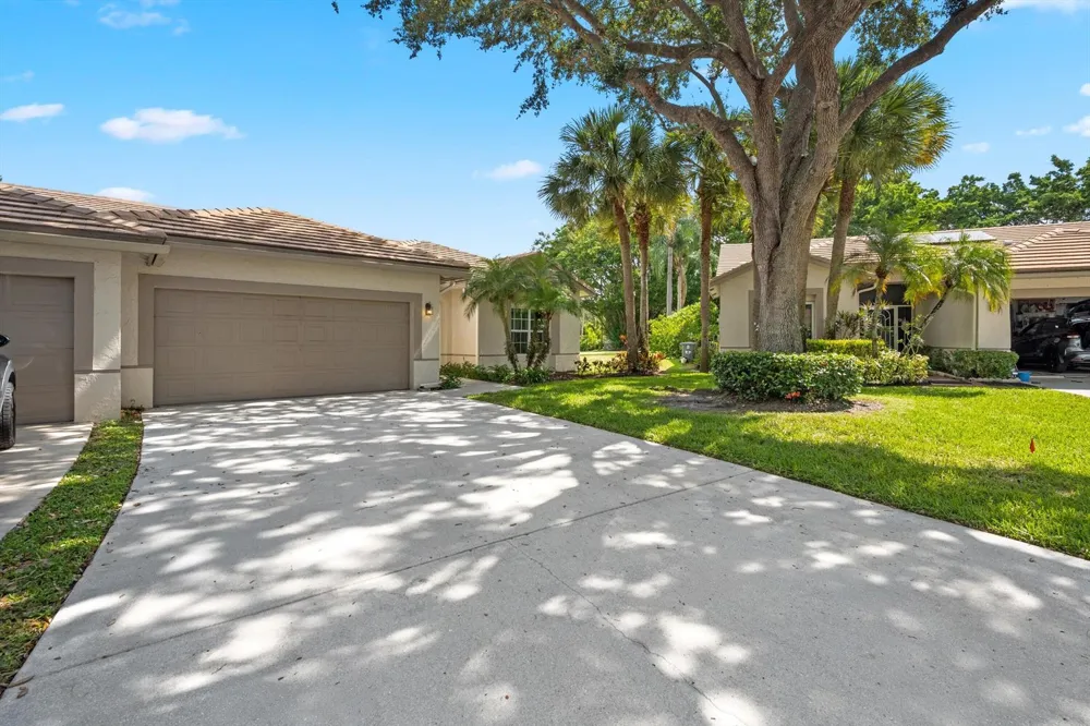 7372 ROCKBRIDGE CIRCLE #7372 Lake Worth, FL 33467