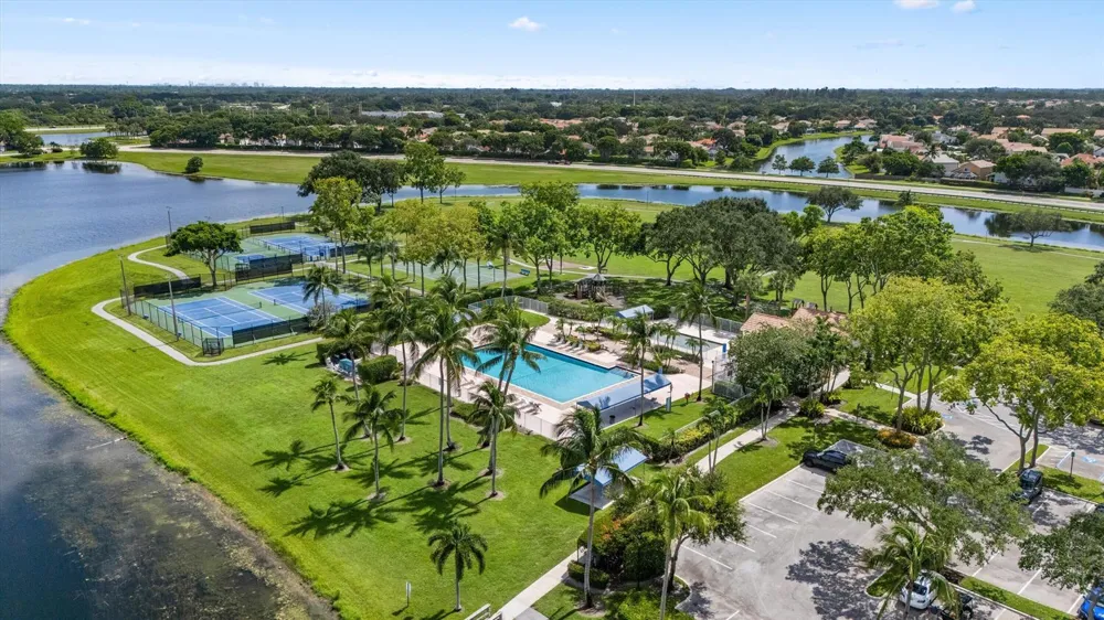 7372 ROCKBRIDGE CIRCLE #7372 Lake Worth, FL 33467