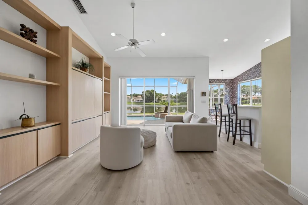 7372 ROCKBRIDGE CIRCLE #7372 Lake Worth, FL 33467