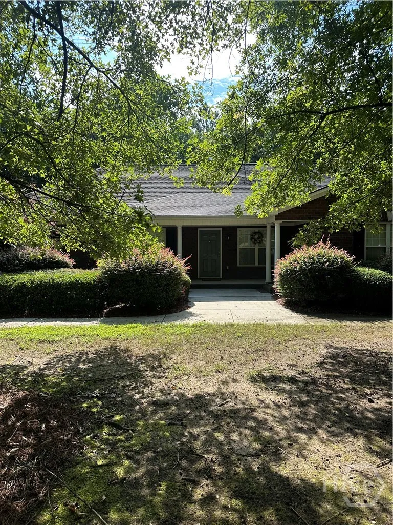 1082 Canter Bend Bogart, GA 30622