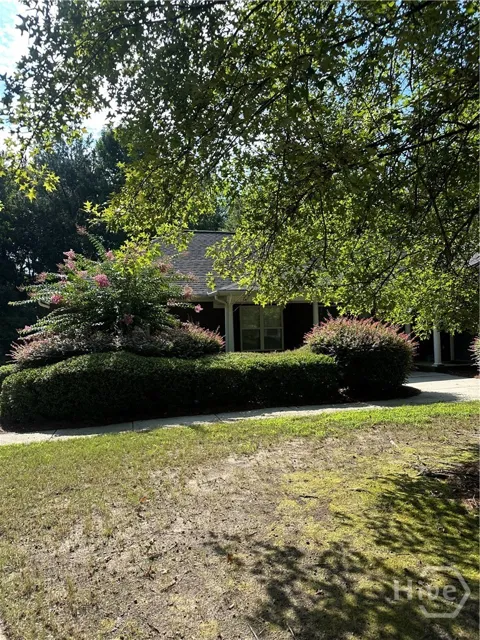 1082 Canter Bend