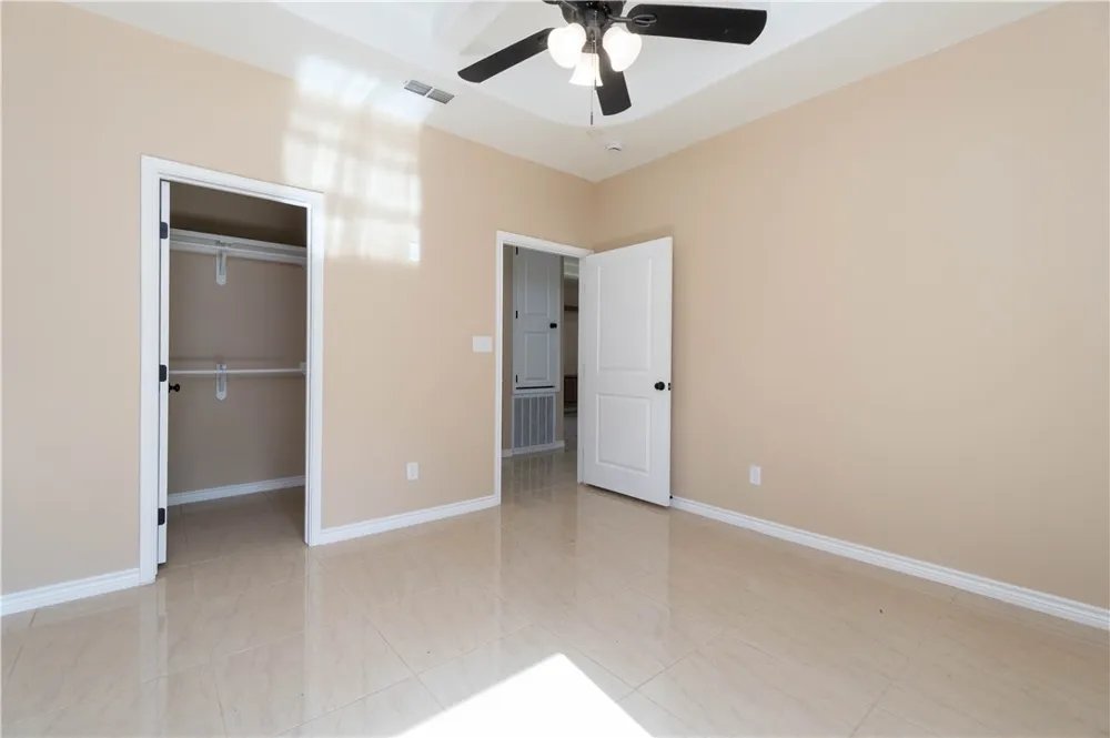 1100 Lucero Street Alice, TX 78332