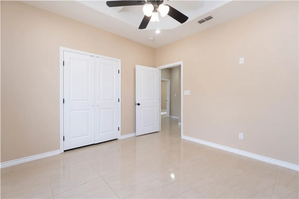 1100 Lucero Street Alice, TX 78332