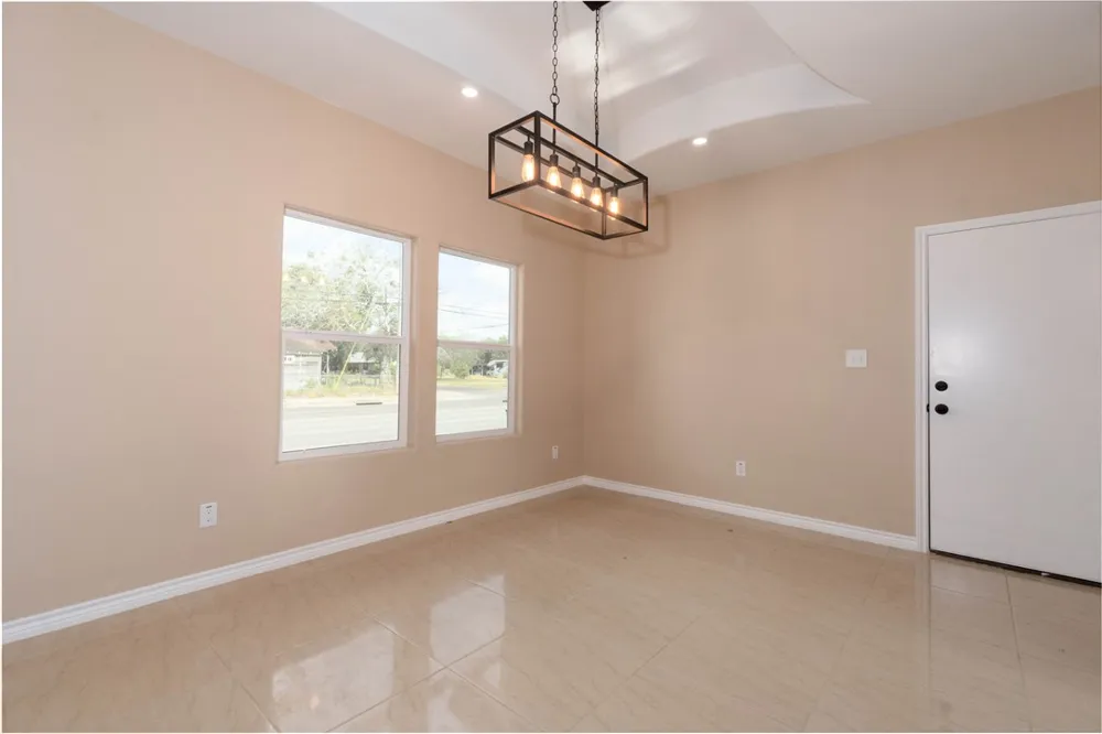 1100 Lucero Street Alice, TX 78332