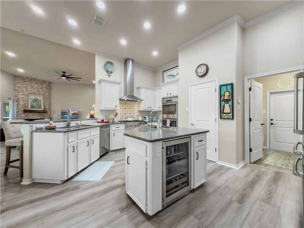 1821 Amos Court Corpus Christi, TX 78418