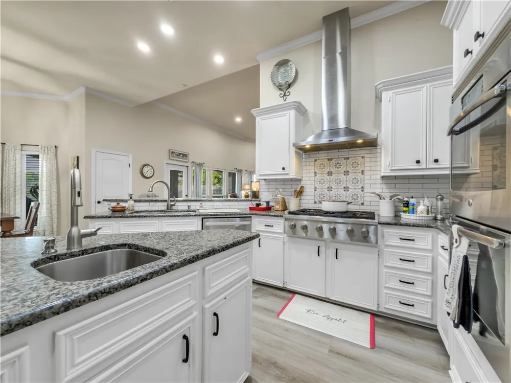 1821 Amos Court Corpus Christi, TX 78418